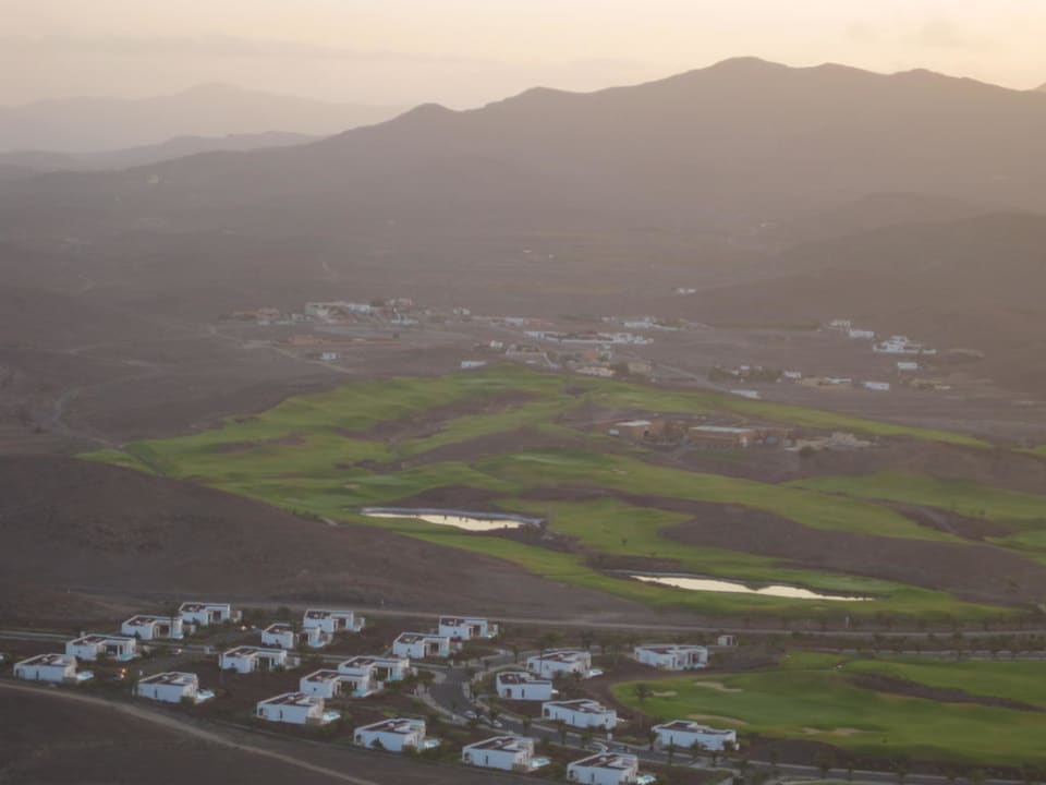 Blick auf die Hotelanlage Playitas Aparthotel