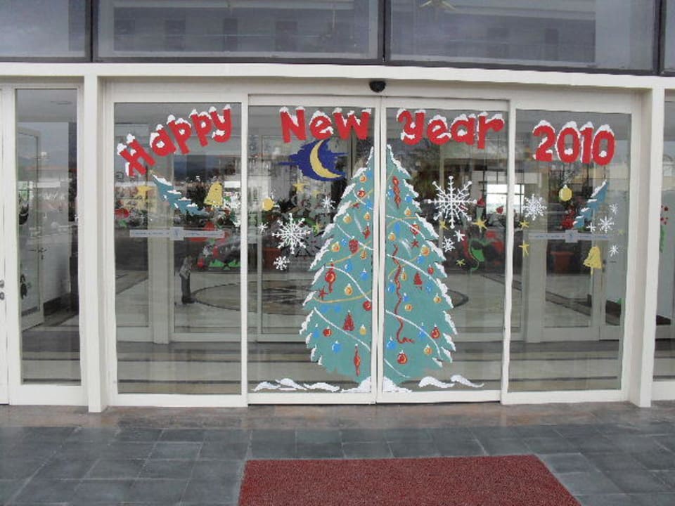 Eingangstüre zum Jahreswechsel Seaden Sea World Resort & Spa