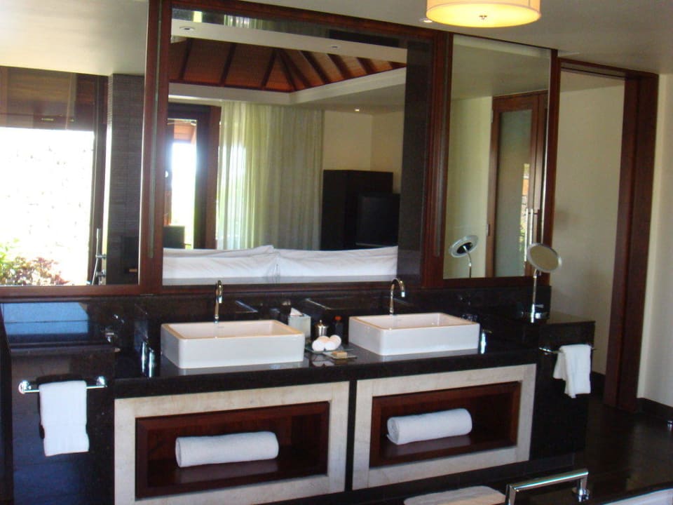 Bad Hotel Four Seasons Resort Mauritius at Anahita