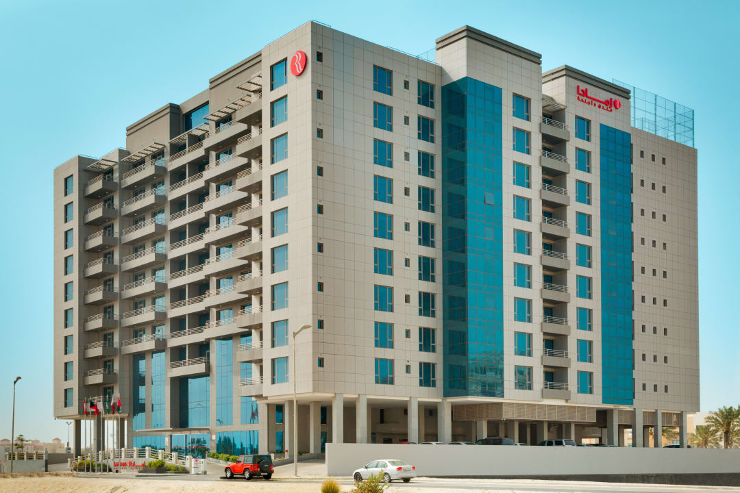 Außenansicht Ramada Hotel and Suites Amwaj Islands