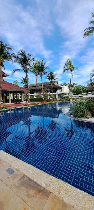 Pool Palm Galleria Resort