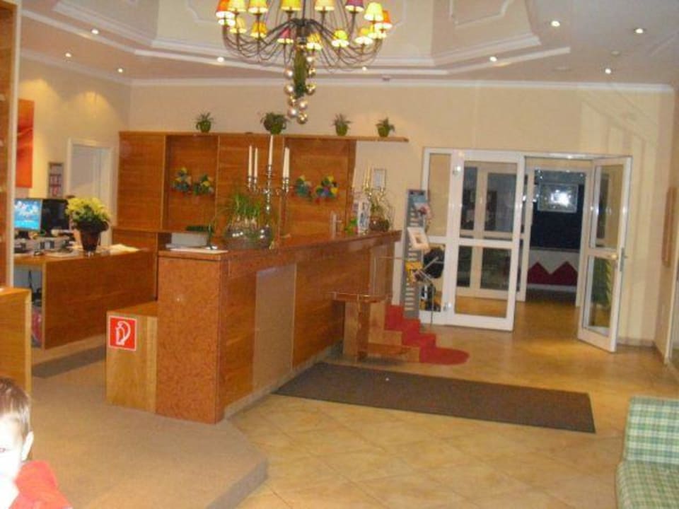 Die Rezeption POST Family Resort