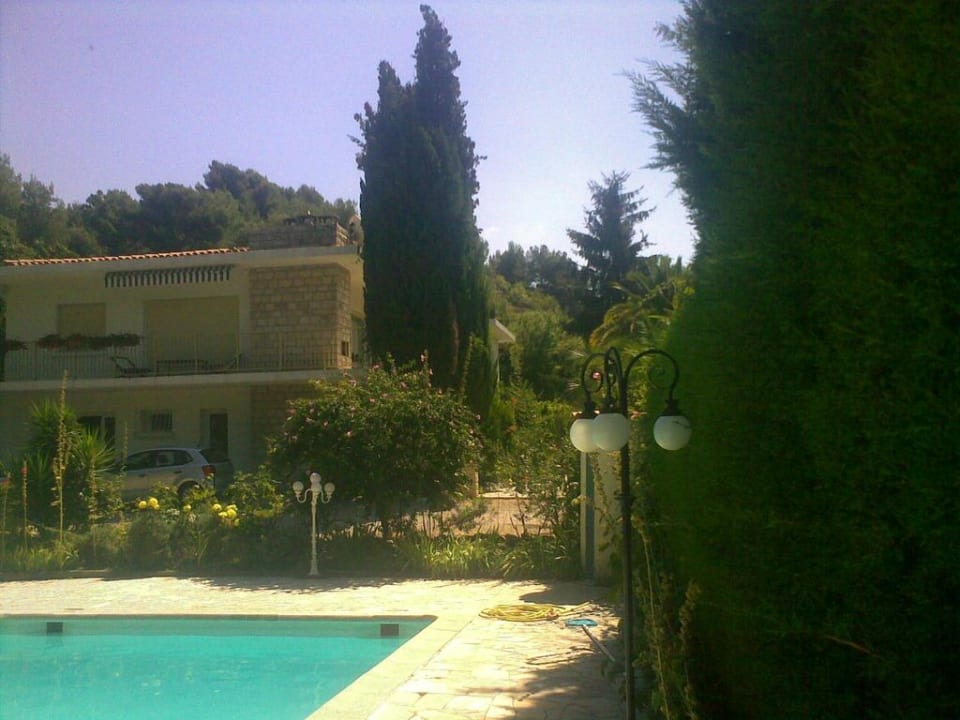 Aussenansicht B&B Les Cypres de Vence