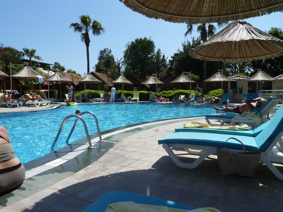 Zwembad Can Garden Beach