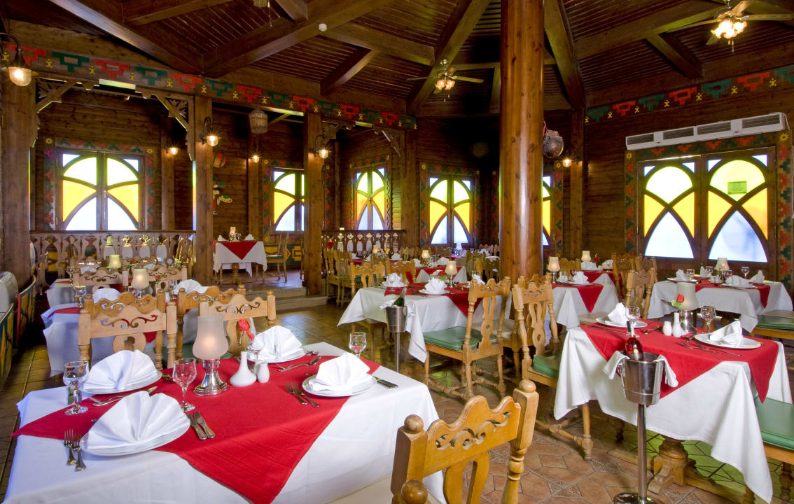 Restaurant Dreams Vacation Resort