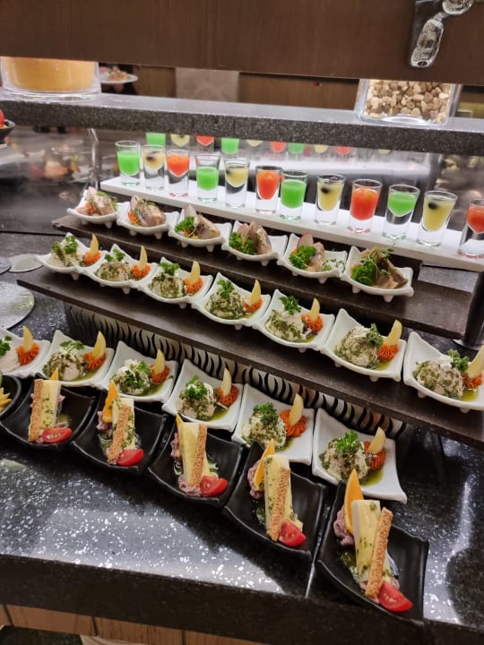 Gastro Royal Wings Hotel