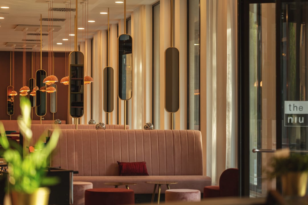 Gastro Holiday Inn - the niu, Loco Munich North