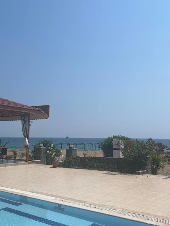 Strand Önder Yildiz Hotel