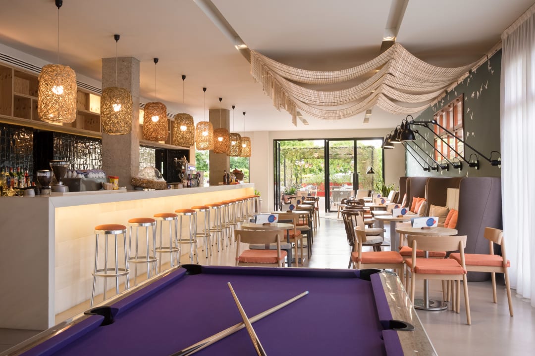 Bar AQUA Hotel Bertran Park