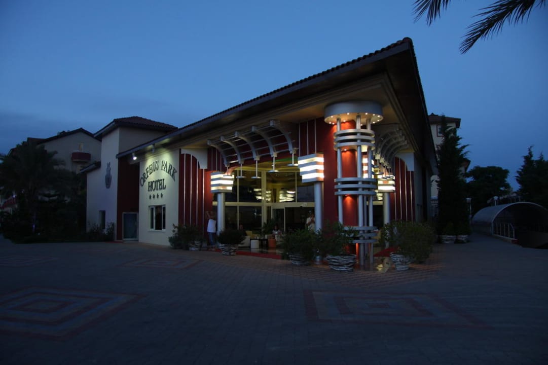 Haupthaus Hotel Orfeus Park