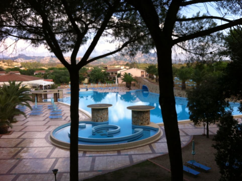 Swimmingpool m. Gegenstromanlage Tirreno Resort