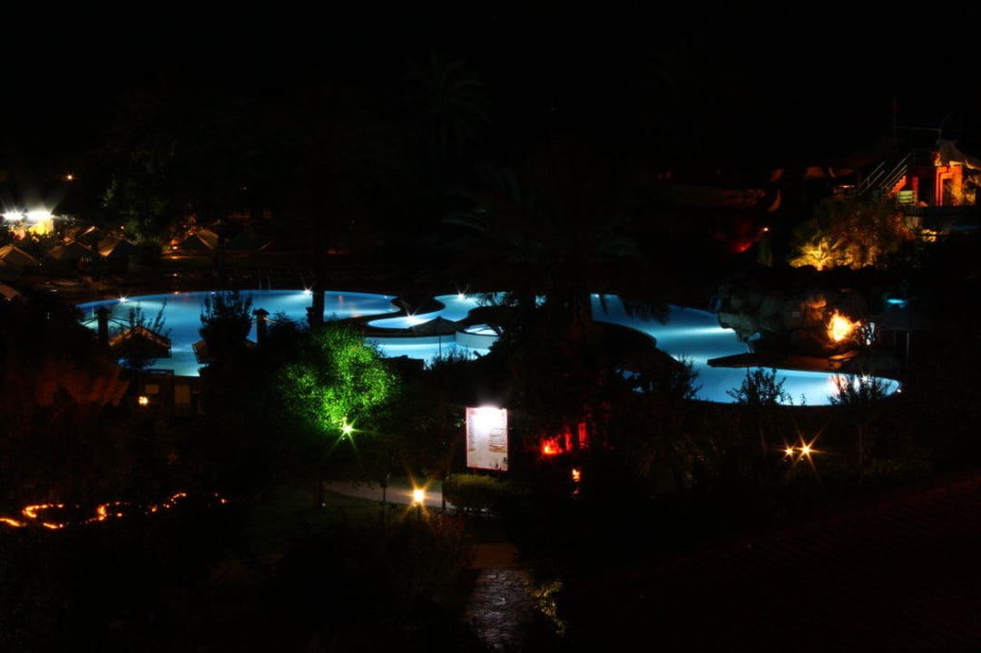Bei Nacht Belconti Resort Hotel