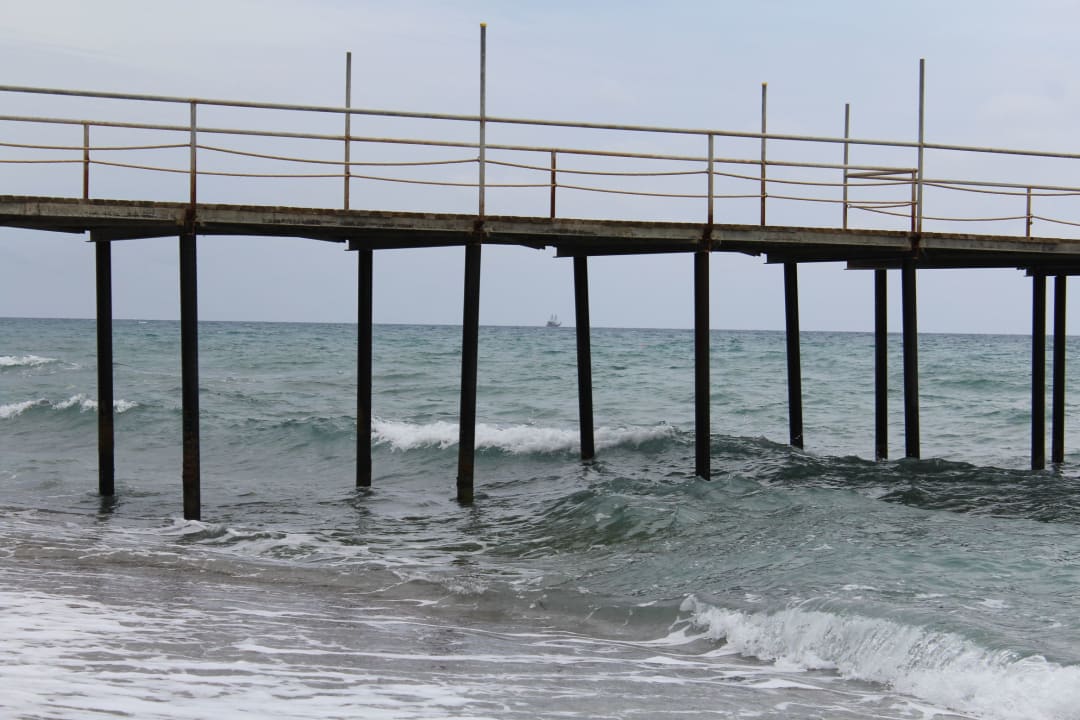 Strand Club Turtas Beach Hotel