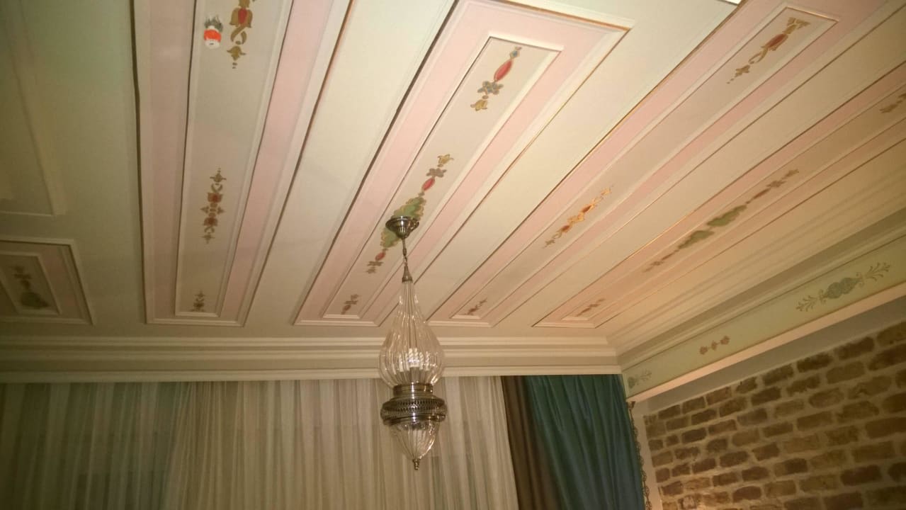 Azade Premier, Istanbul Triton Hotel