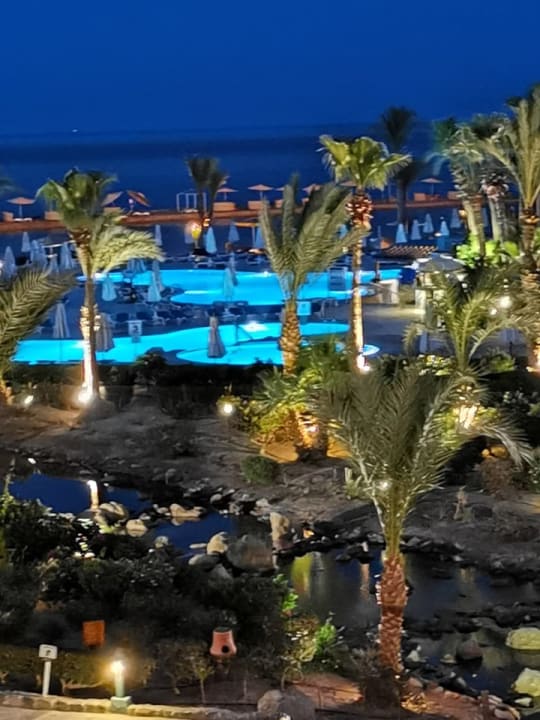 Pool Mövenpick Resort & Spa El Gouna