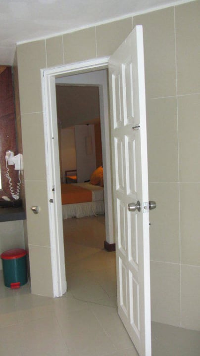 Vom Bad ins Zimmer Adaaran Select Hudhuran Fushi - Premium All Inclusive
