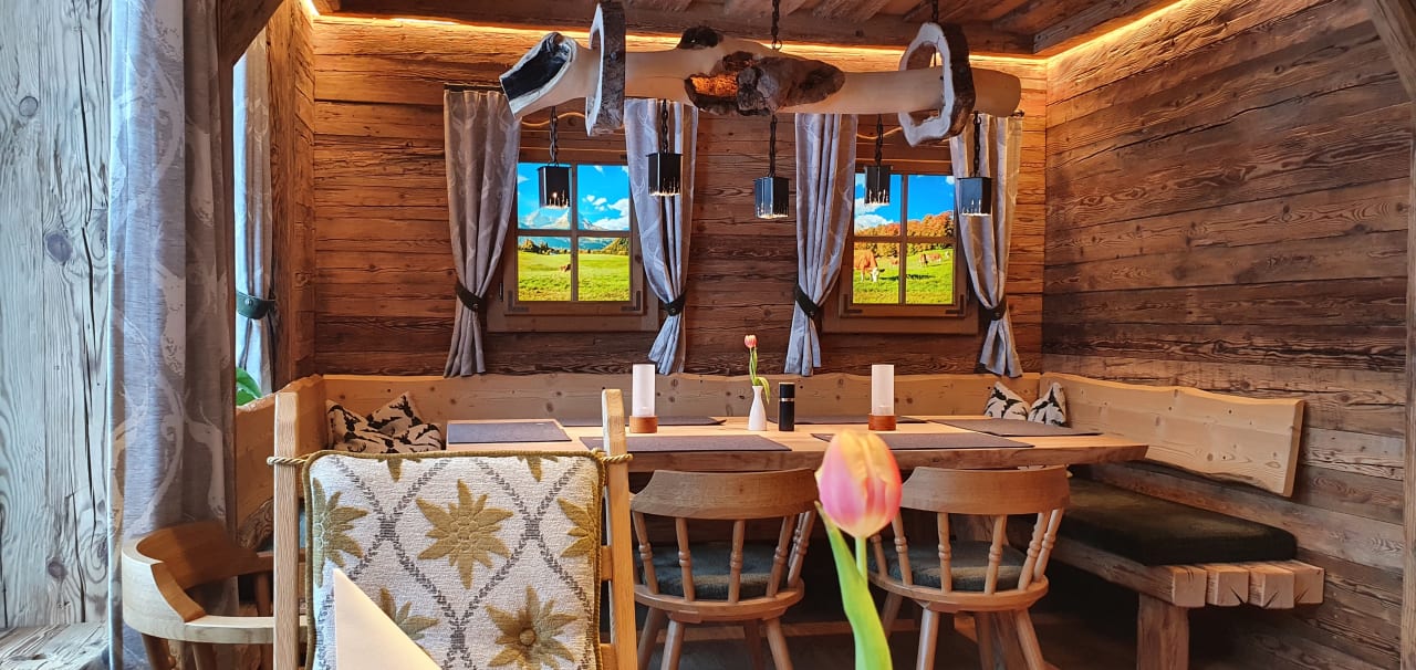 Gastro Alm- & Wellnesshotel Alpenhof