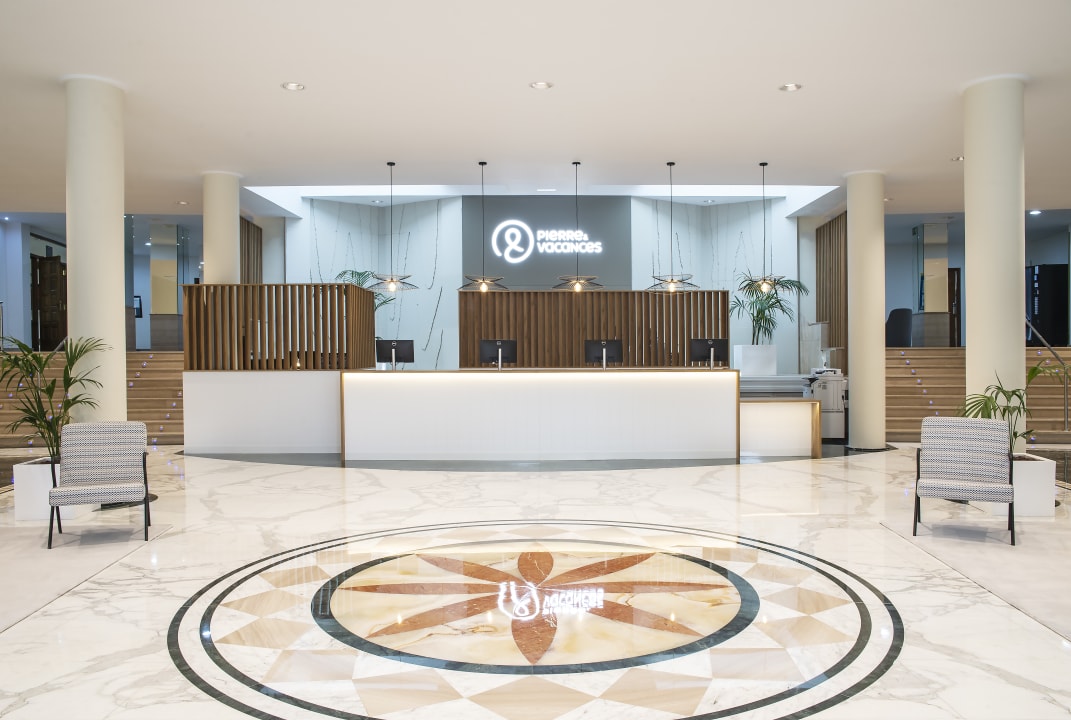 Lobby Hotel Benidorm East by Pierre & Vacances