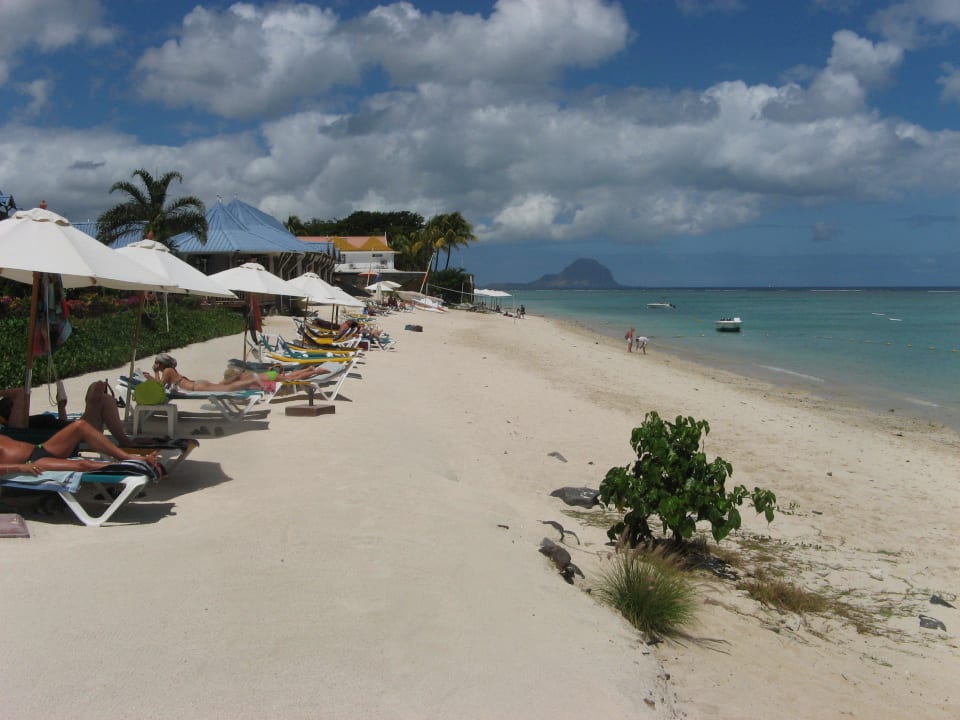 Der Strand vor dem Hotel Pearle Beach Resort & Spa
