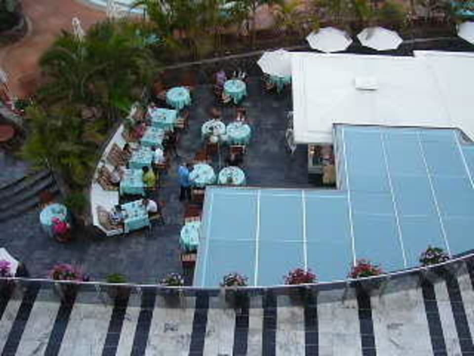 Blick auf die Frühstücksterrasse Seaside Hotel Palm Beach