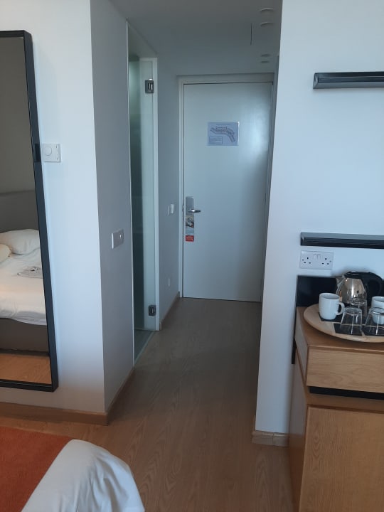 Zimmer Crystal Springs Beach Hotel