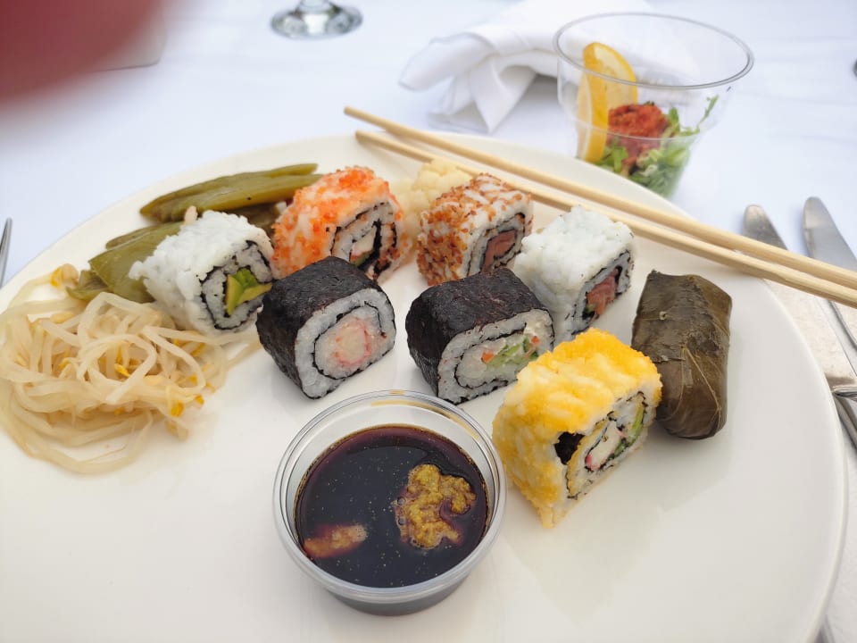 Gastro Emre Beach & Emre Hotel