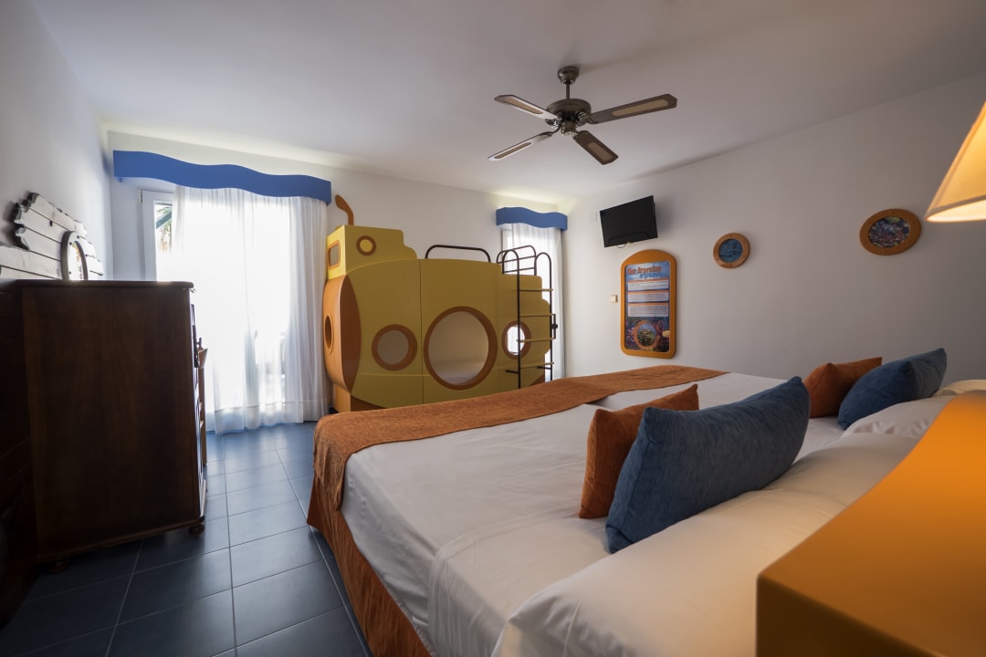 Zimmer Diver Roquetas Hotel by Senator