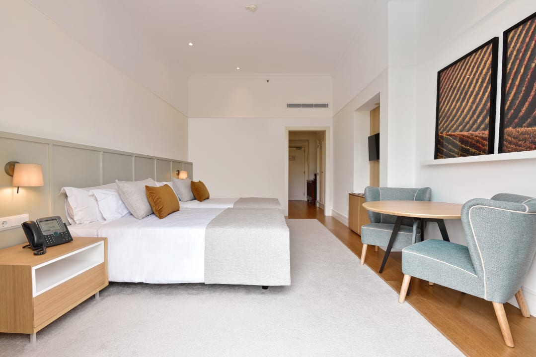 Zimmer Dolce CampoReal Lisboa