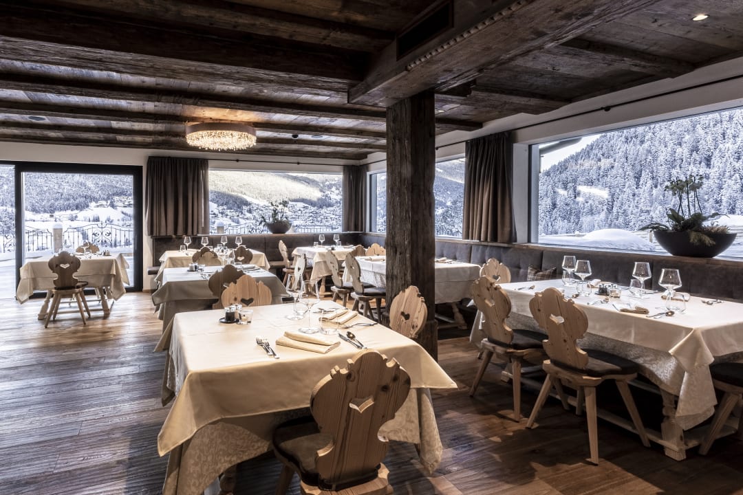 Gastro Hotel Niblea Dolomites