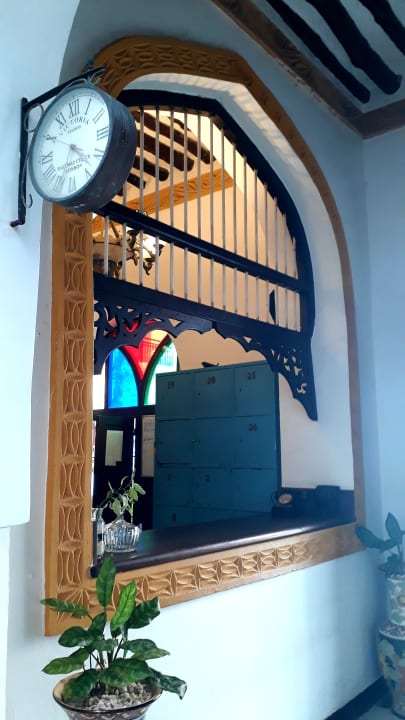 Lobby Tembo House Hotel And Apartments