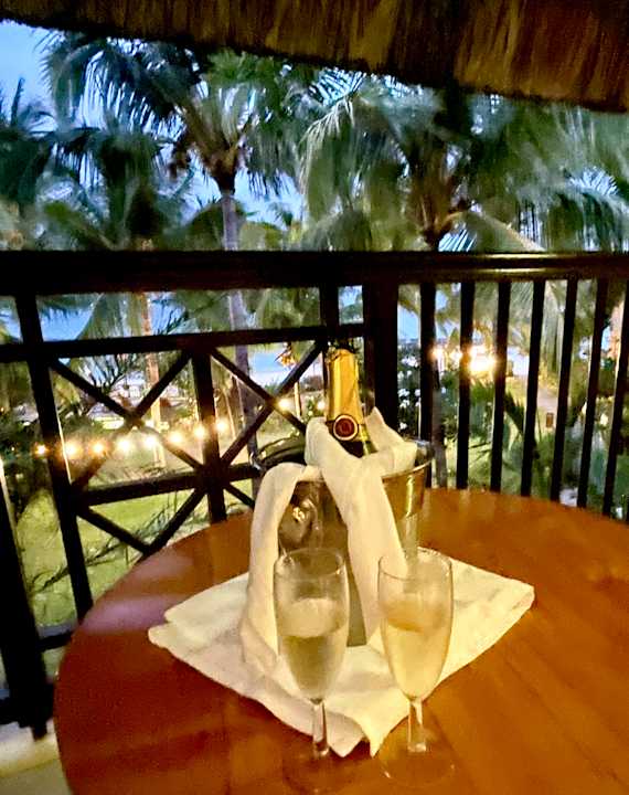 Gastro Sands Suites Resort & Spa