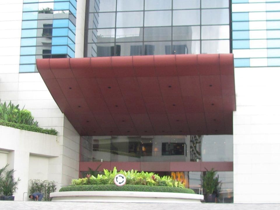 Eingang Grand Mercure Bangkok Atrium