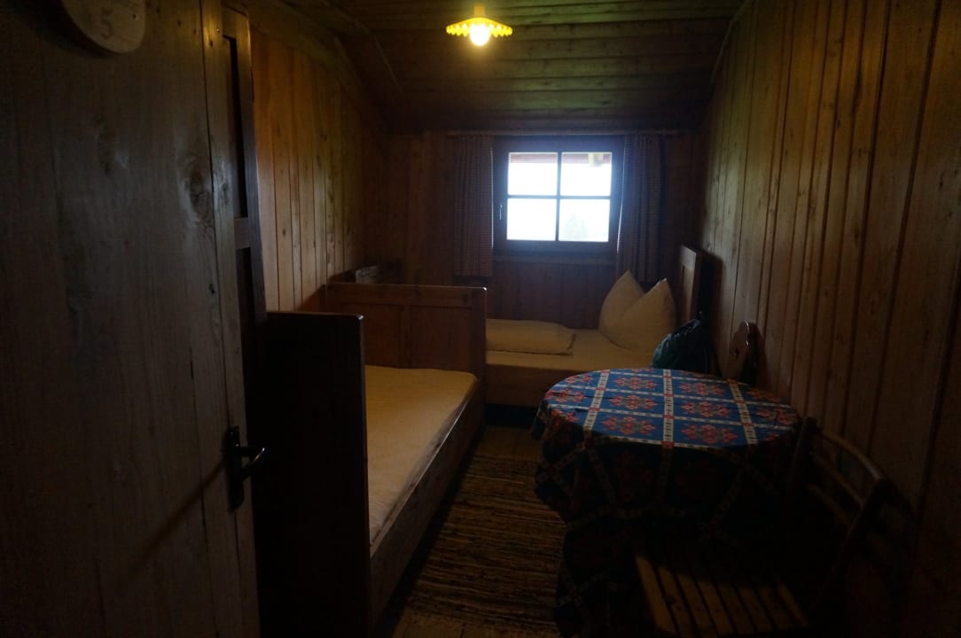 Zimmer Kreuzwiesen Almhütte