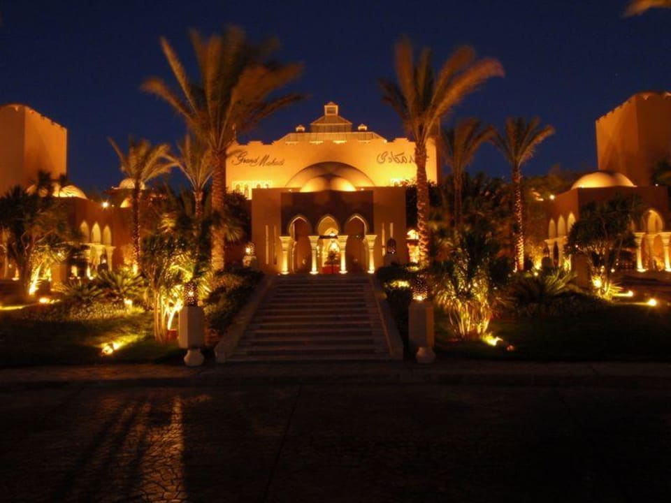 Bei Nacht Grand Makadi