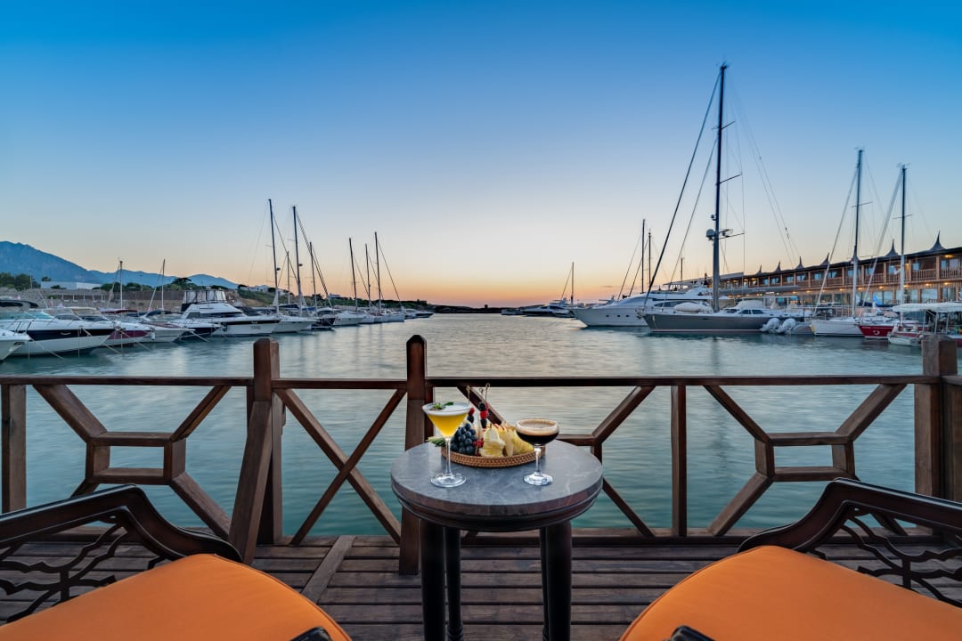 Gastro Les Ambassadeurs Hotel Casino&Marina