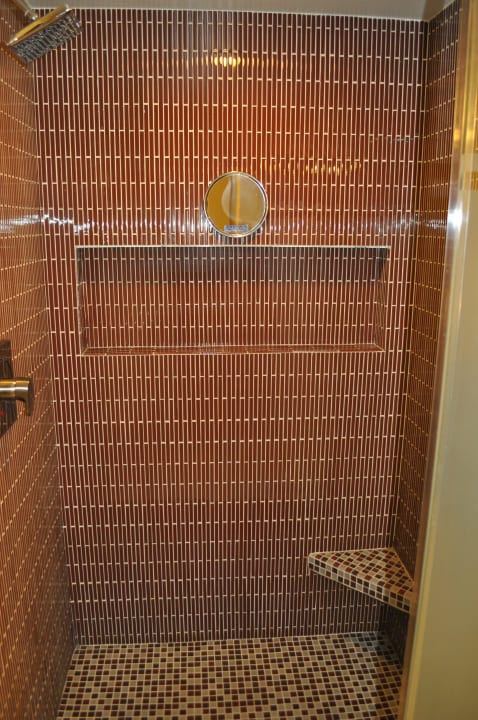 Dusch Hotel Elara - a Hilton Grand Vacations Hotel Center Strip