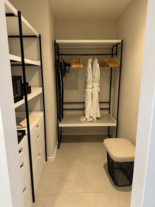 Zimmer Anda Barut Collection