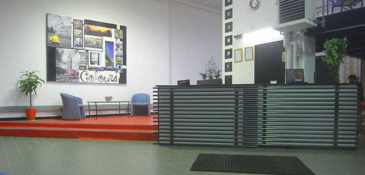 Reception Hostel Colours