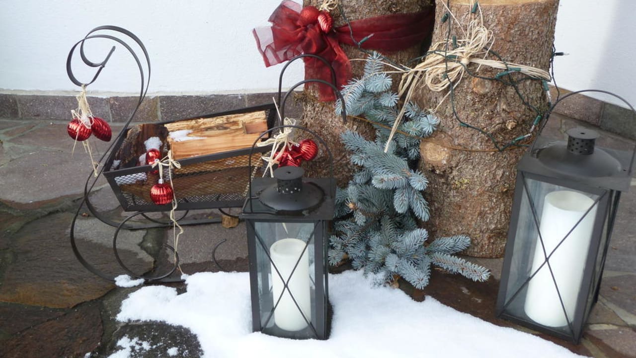 Eingang Hotel Johanna mitten im Ötztal