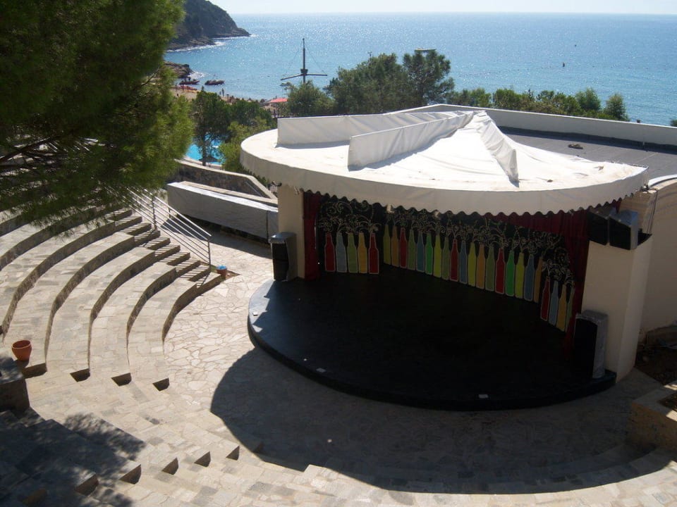Amphitheater Aria Claros Beach & Spa Resort