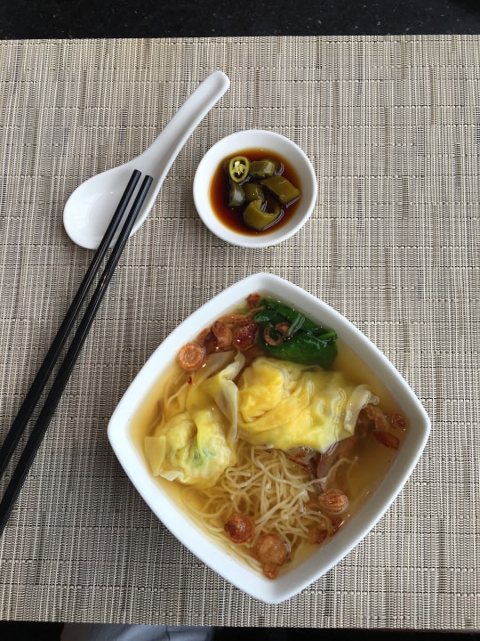 Wantan Noodle Soup in der Lounge Hotel Mandarin Oriental Singapore