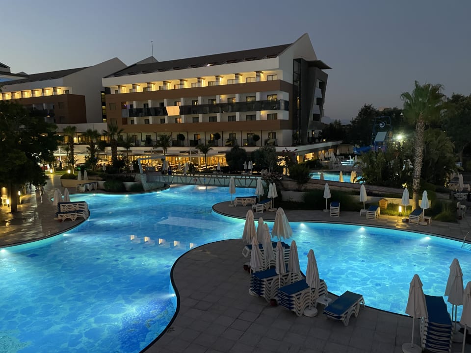 Pool Terrace Elite Resort