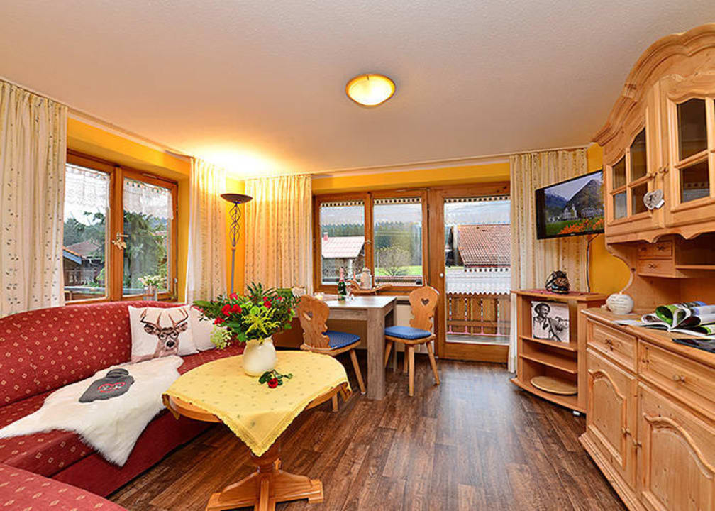 Wohnzimmer Ferienwohnung Pension & Gästehaus Tannenhof