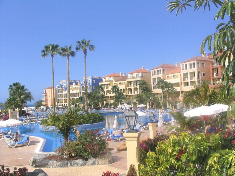 Hotel und Poollandschaft Bahia Principe Sunlight Costa Adeje