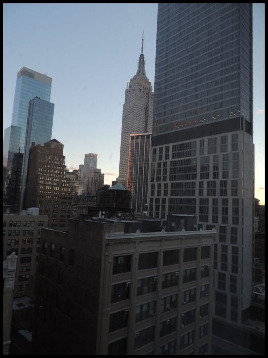 Blick aufs Empire State Buildung DoubleTree Hotel by Hilton New York City - Chelsea