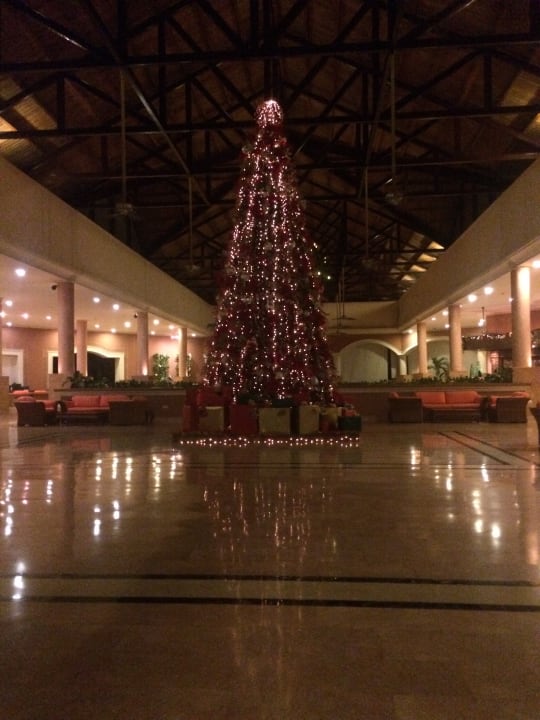 Lobby Wyndham Alltra Punta Cana