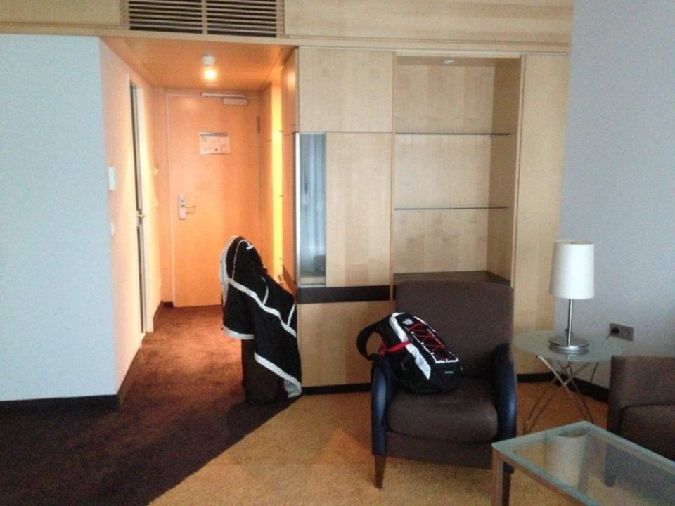 Eingang Hotel Dorint an der Messe Köln