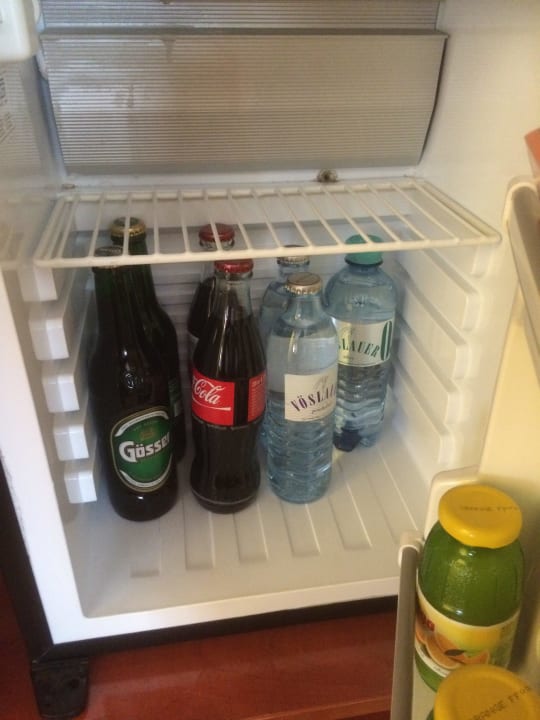 Free mini bar Mercure Grand Hotel Biedermeier
