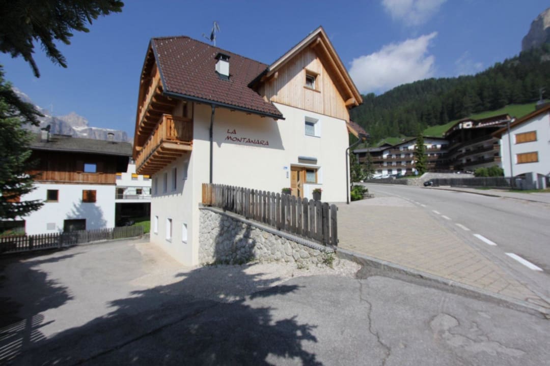 Foto esterna La Montanara Apartments