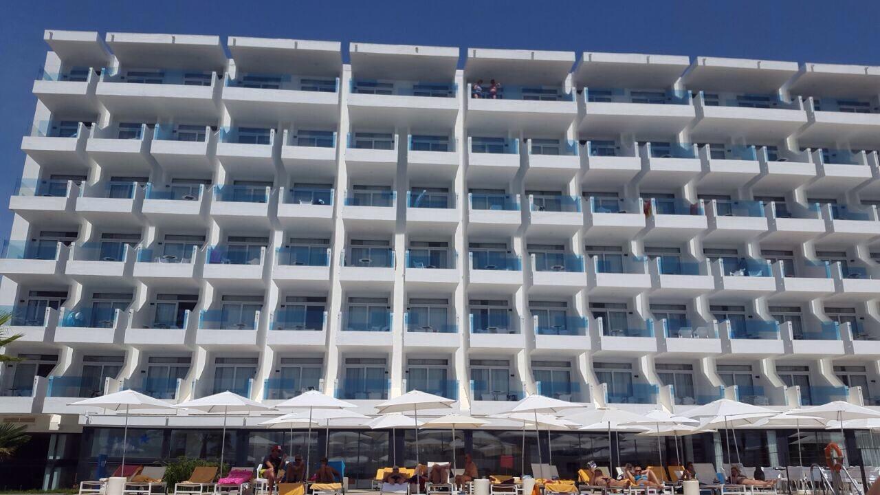 Hotel Iberostar Waves Bahia de Palma
